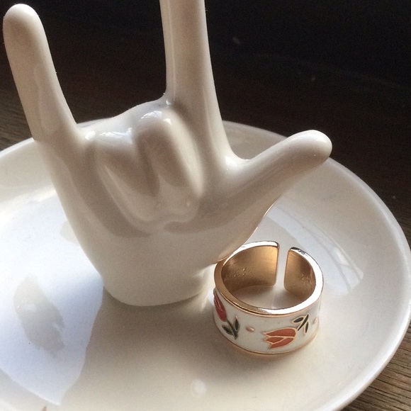 NEW Enamel Tulip Infinity Ring - Picture 2 of 9